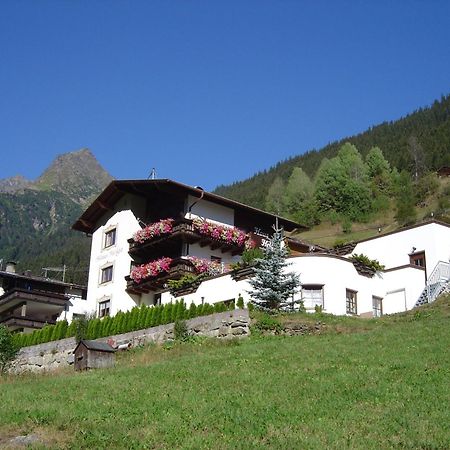 Haus Helga Otel Kappl  Dış mekan fotoğraf