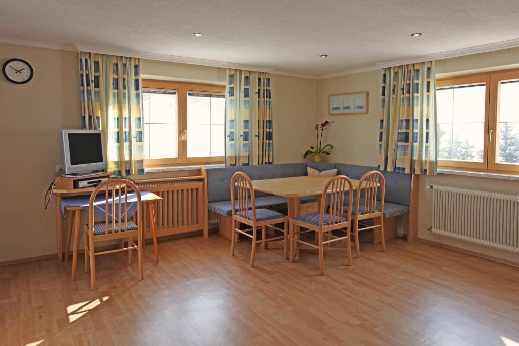 Haus Helga Otel Kappl  Oda fotoğraf