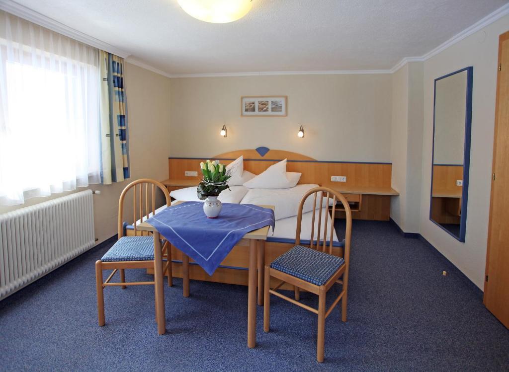 Haus Helga Otel Kappl  Oda fotoğraf